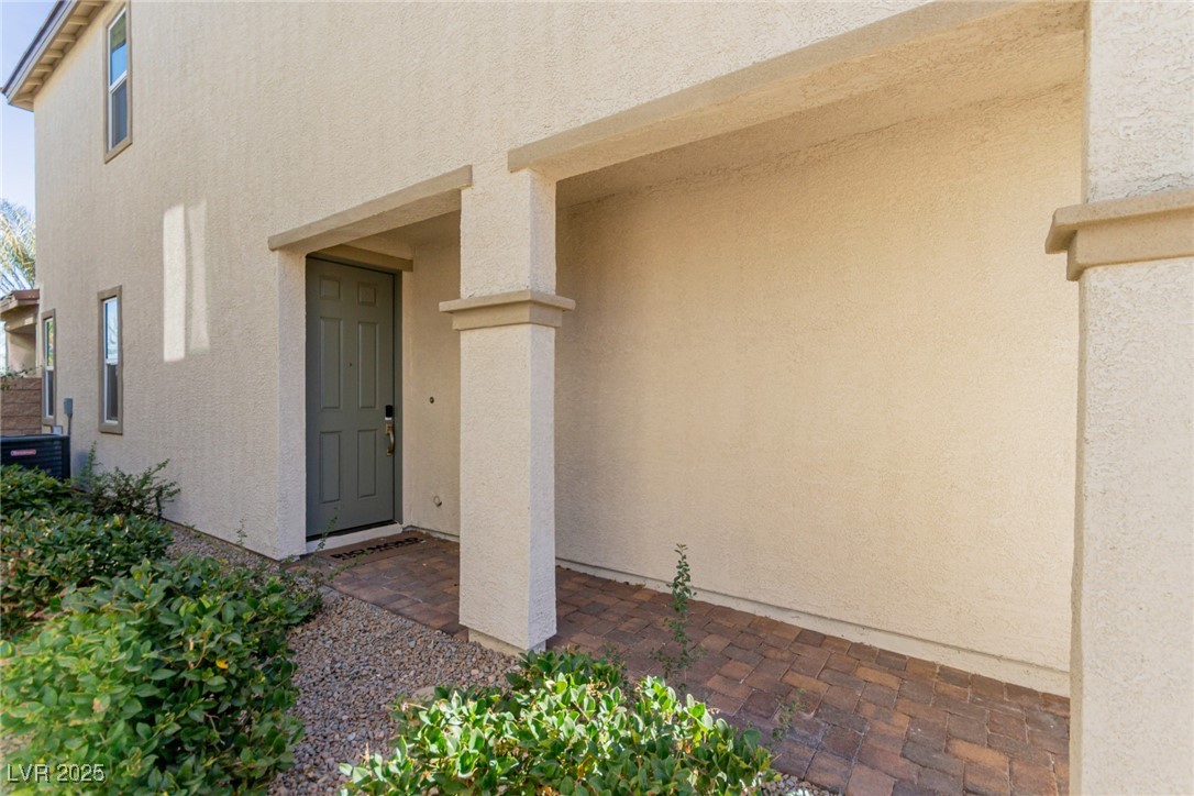 10316 Apefly Street Property Photo 7