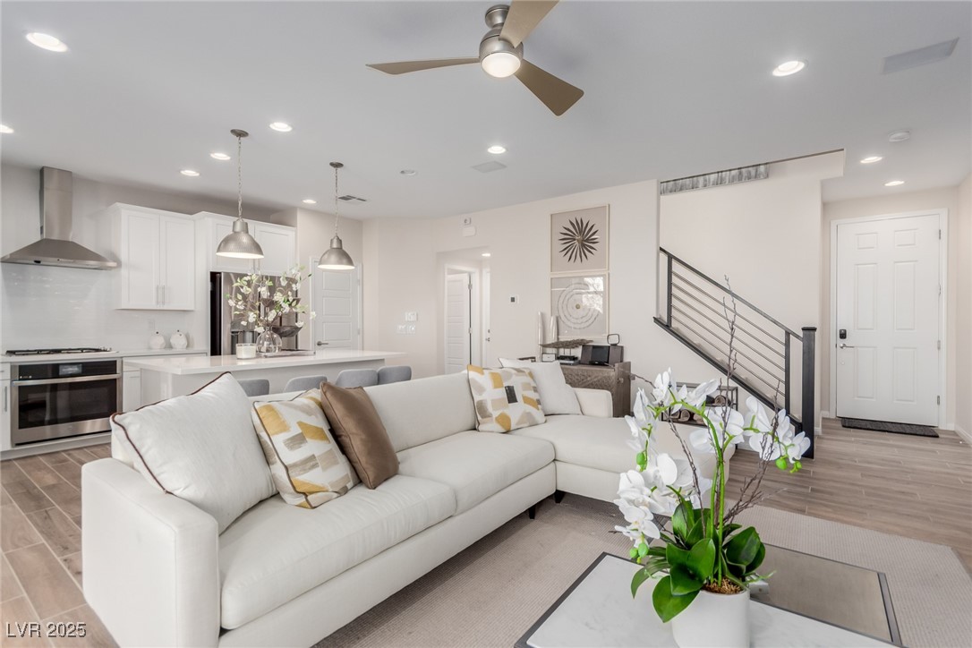 10316 Apefly Street Property Photo 15