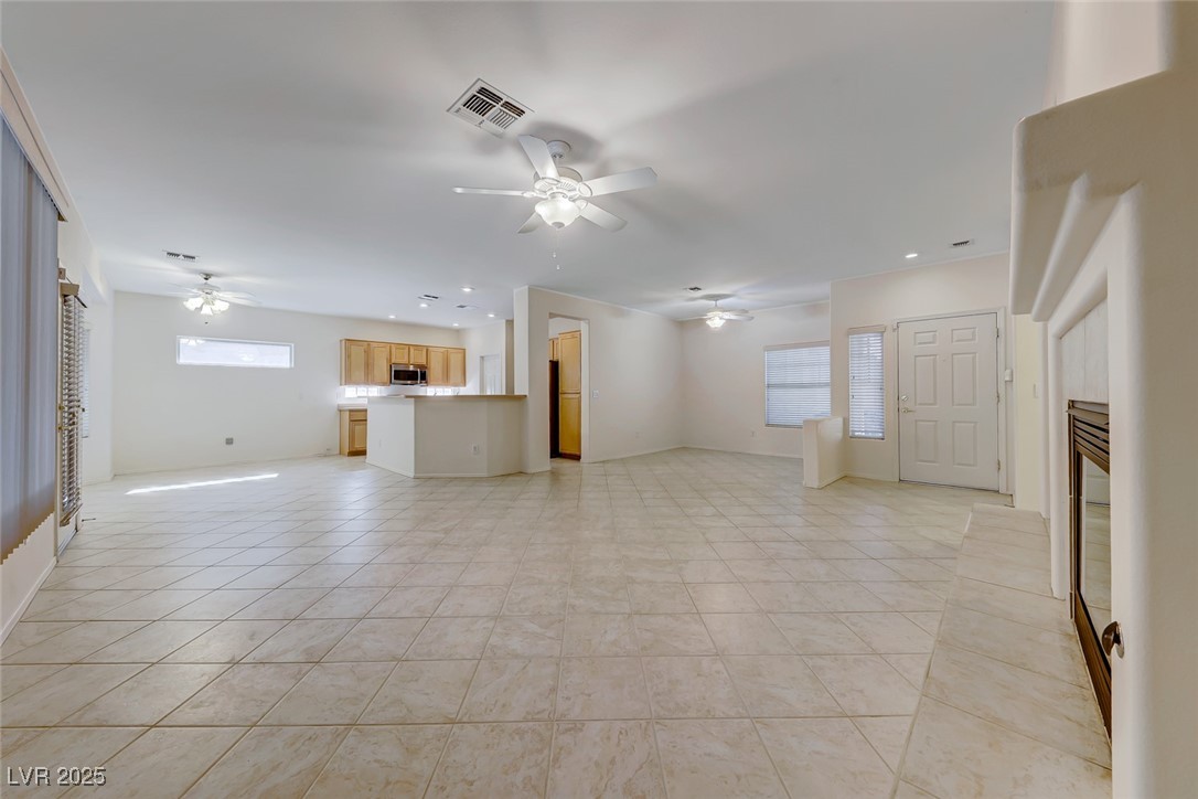 2056 Oliver Springs Street Property Photo 4