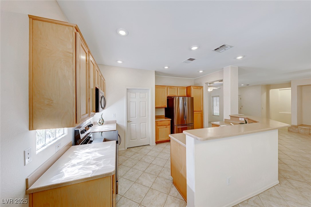 2056 Oliver Springs Street Property Photo 11