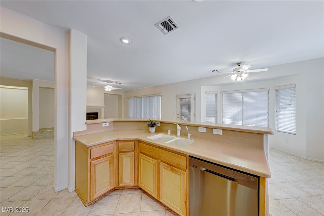 2056 Oliver Springs Street Property Photo 12
