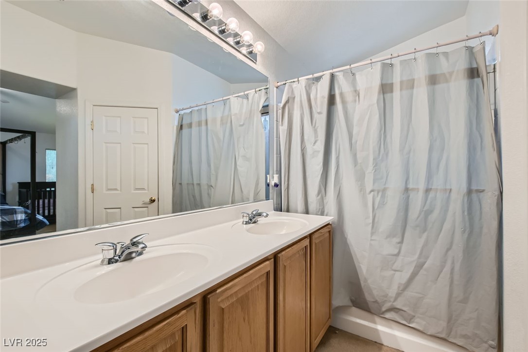 2905 Vigilante Court Property Photo 16