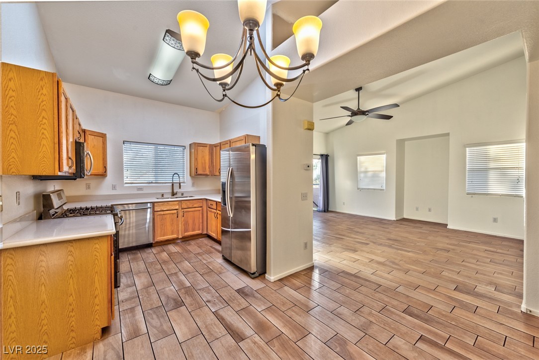 2152 Jasper Bluff Street 201 Property Photo 4