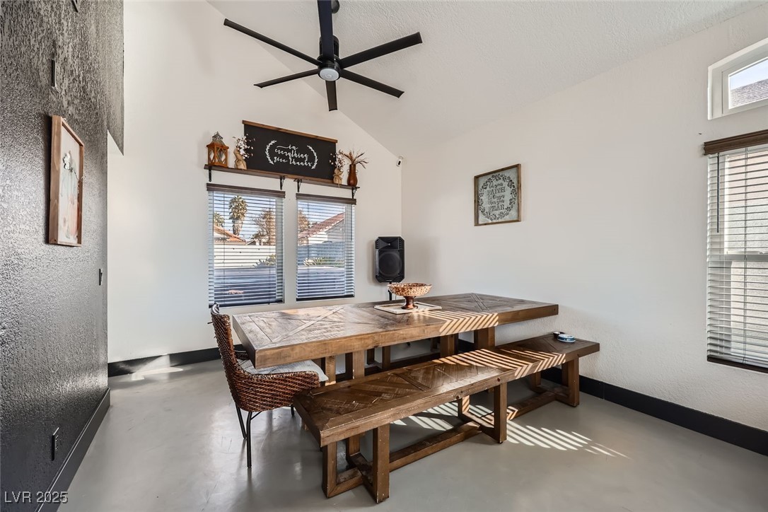 1506 Champagne Circle Property Photo 4