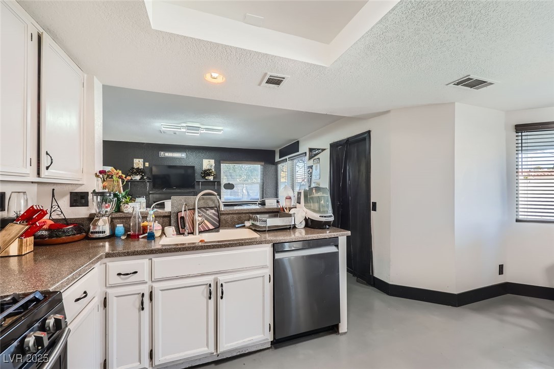 1506 Champagne Circle Property Photo 6