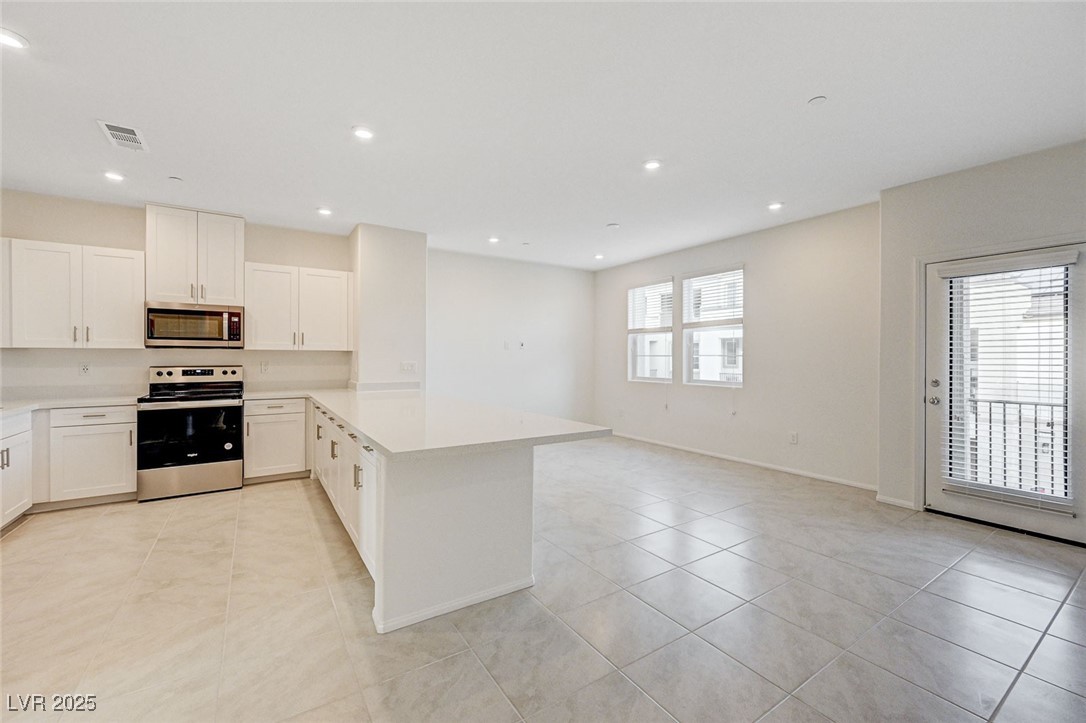 5736 Crenellated Street Property Photo 5