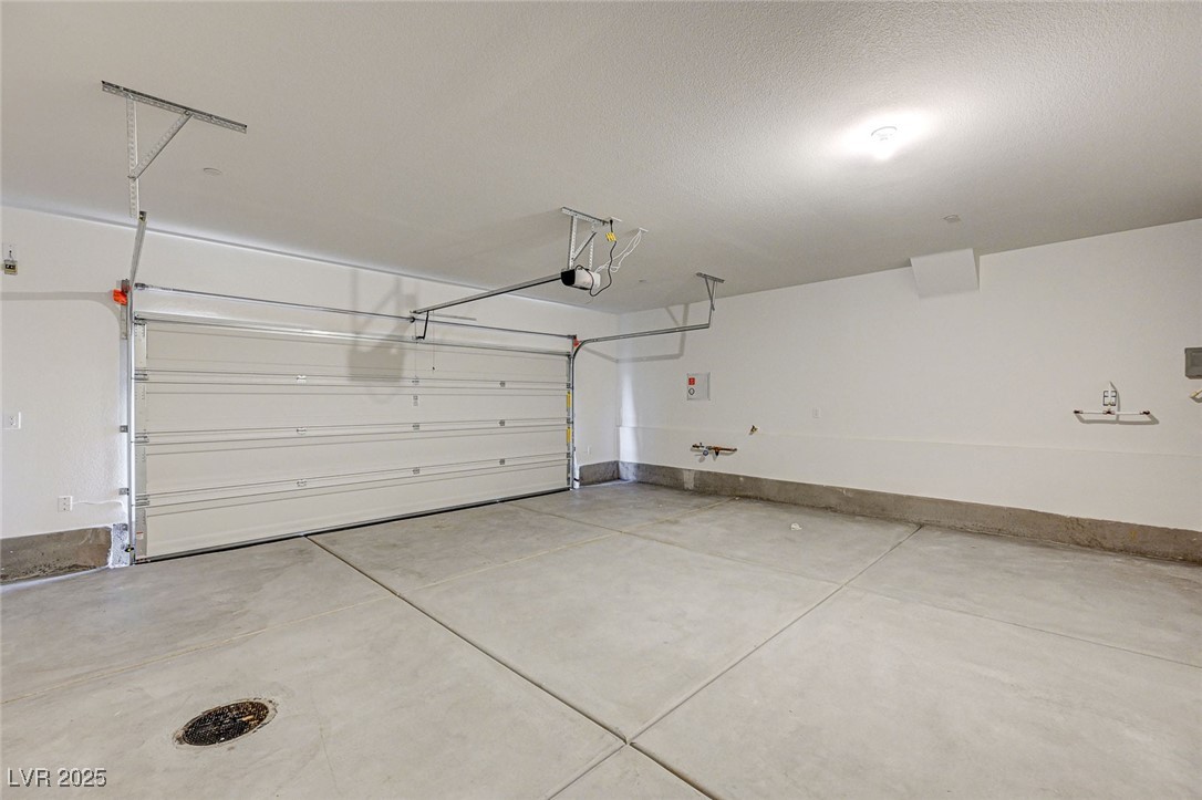5736 Crenellated Street Property Photo 16