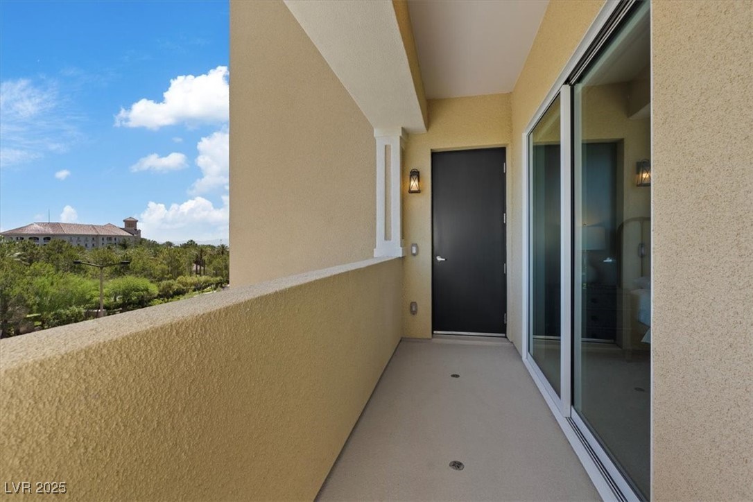 120 Los Cabos Drive 301 Property Photo 43