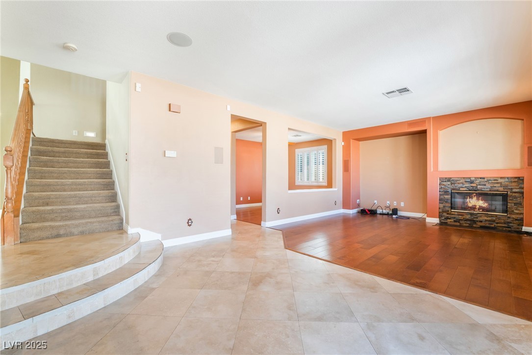 395 Suzanne Peak Court Property Photo 18