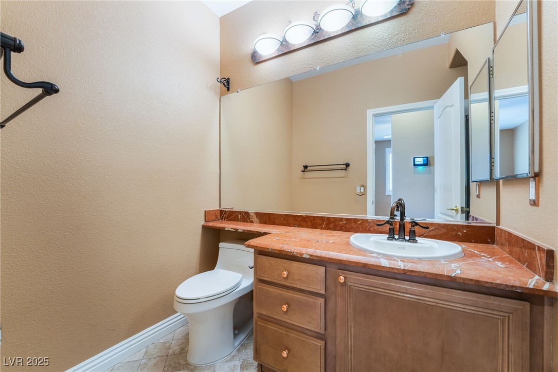 395 Suzanne Peak Court Property Photo 24