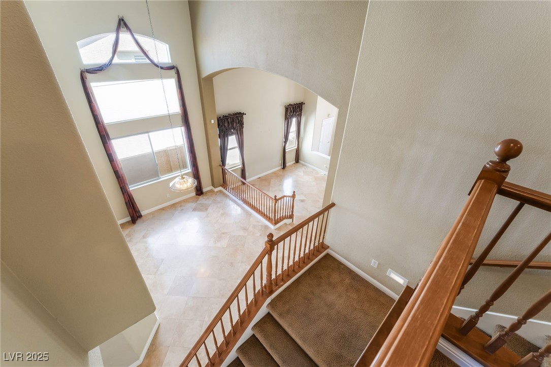 395 Suzanne Peak Court Property Photo 26
