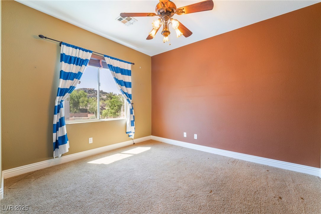 395 Suzanne Peak Court Property Photo 43