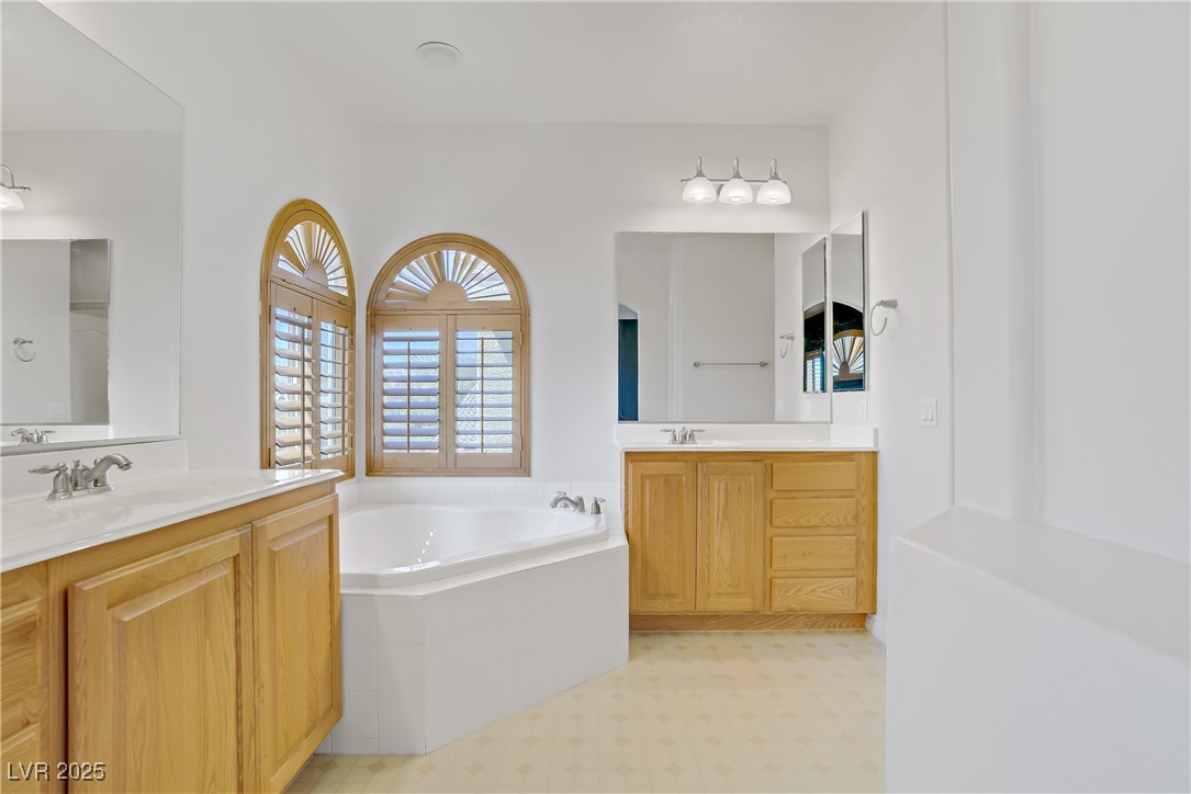 8005 Egypt Meadows Avenue Property Photo 36