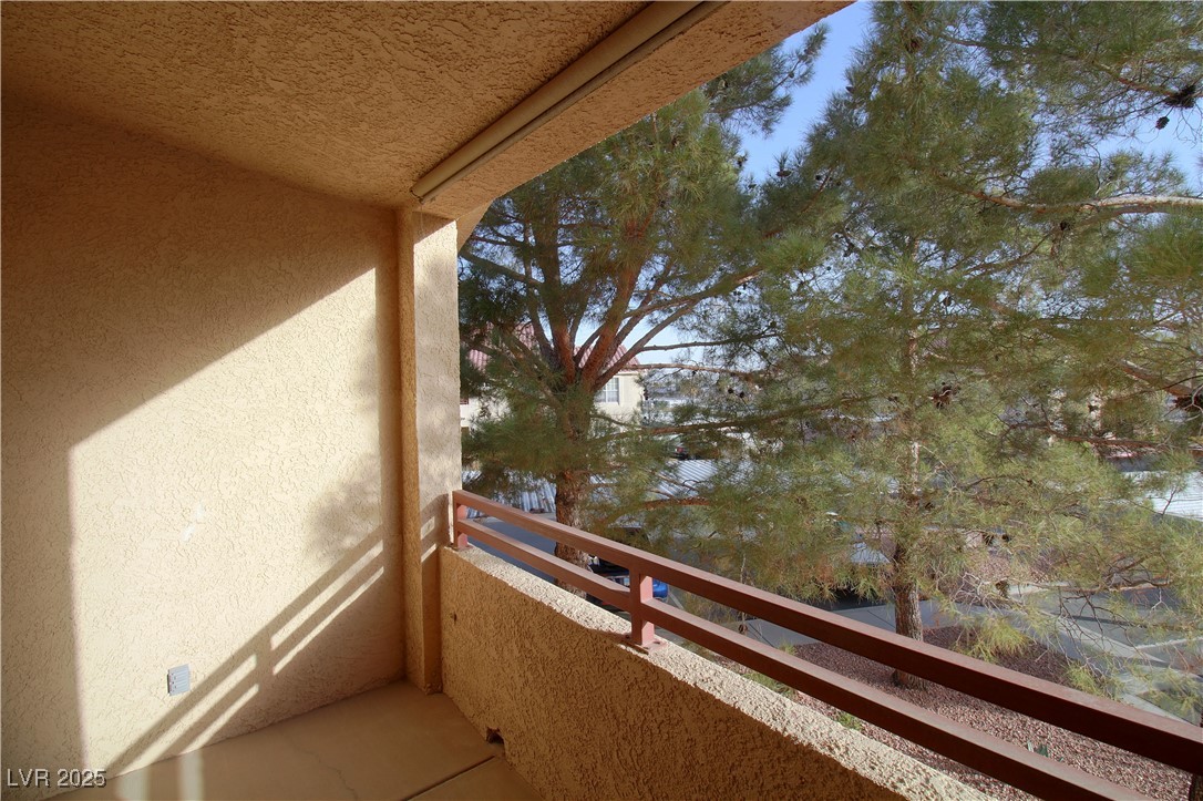 520 Arrowhead Trail 1121 Property Photo 14