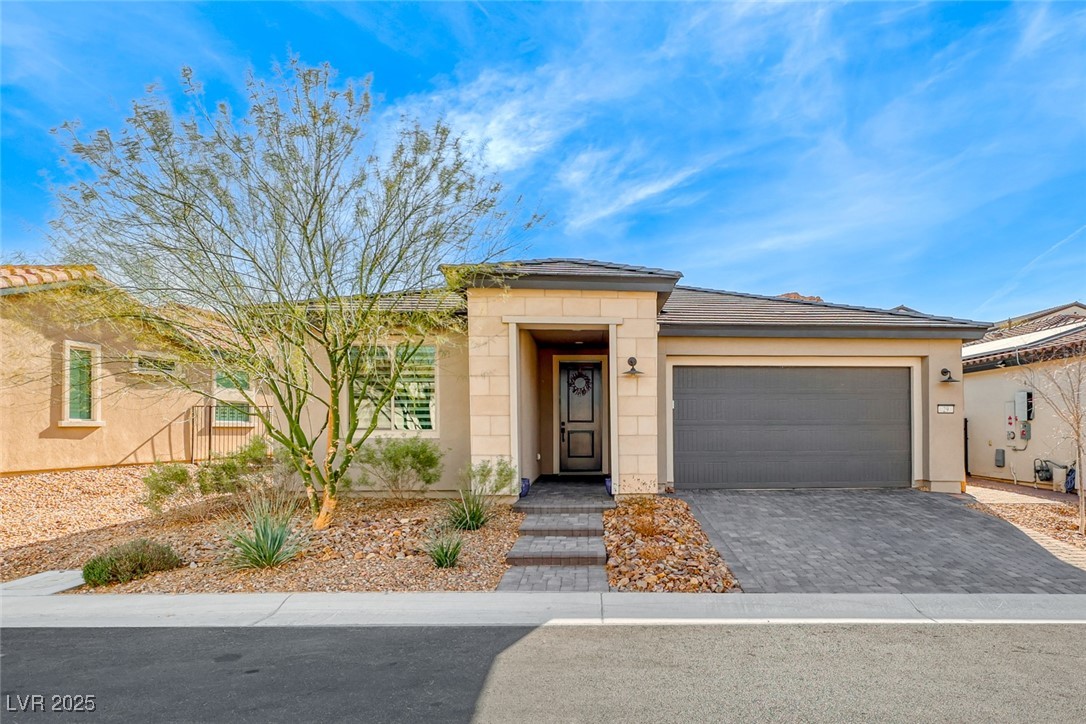 29 Sun Mirage Avenue Property Photo 1