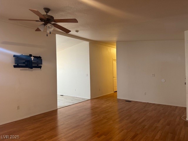 5621 Tahoe Drive Property Photo 6