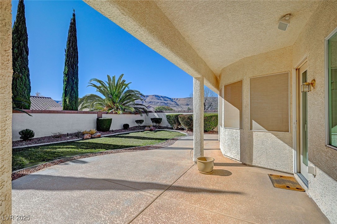 9843 Wonderful Day Drive Property Photo 6