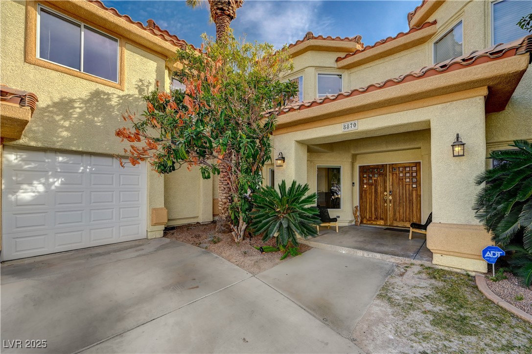 8870 South Tenaya Way Property Photo 4