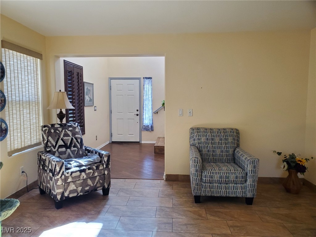 9022 Sosa Creek Avenue Property Photo 7