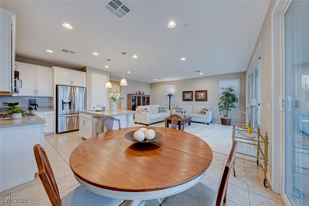 176 Kimberlite Drive Property Photo 14