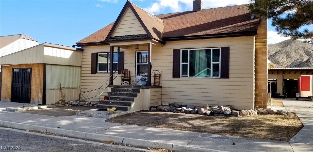 561 Main Property Photo 1