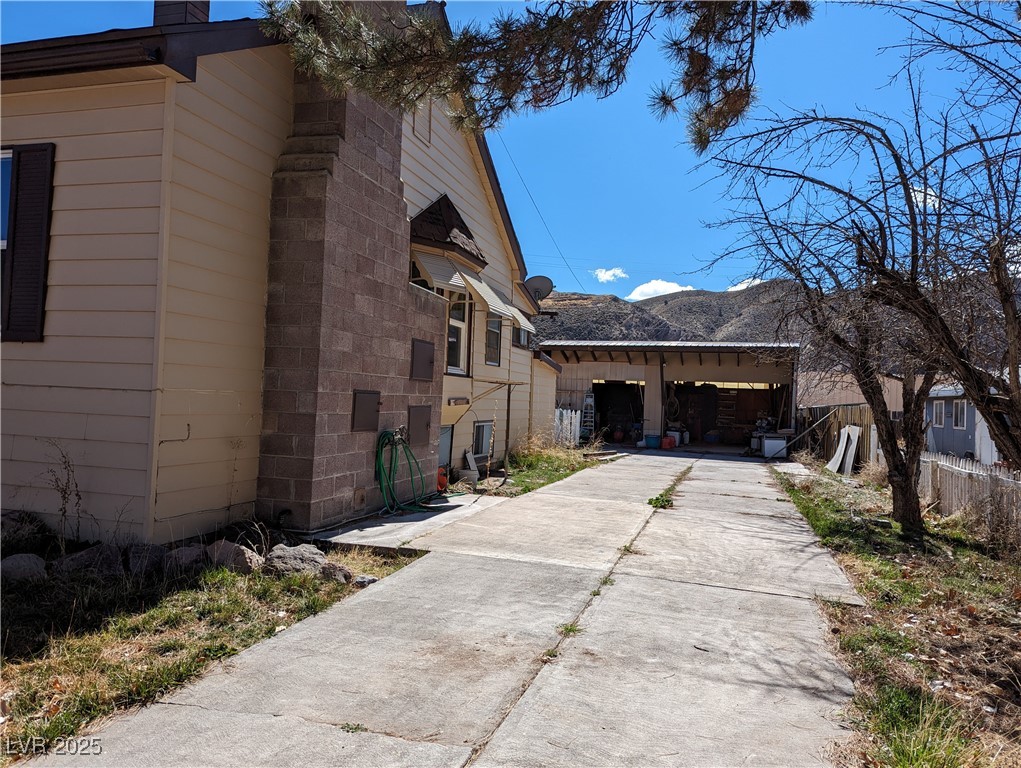 561 Main Property Photo 5