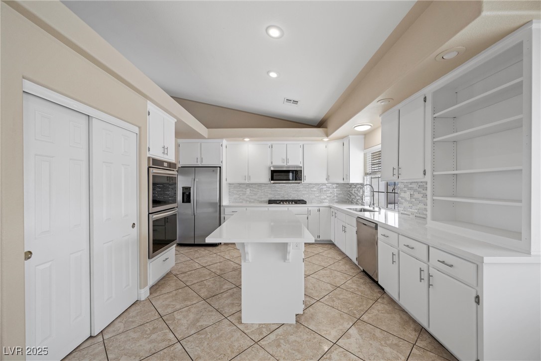 8605 West Cougar Avenue Property Photo 8