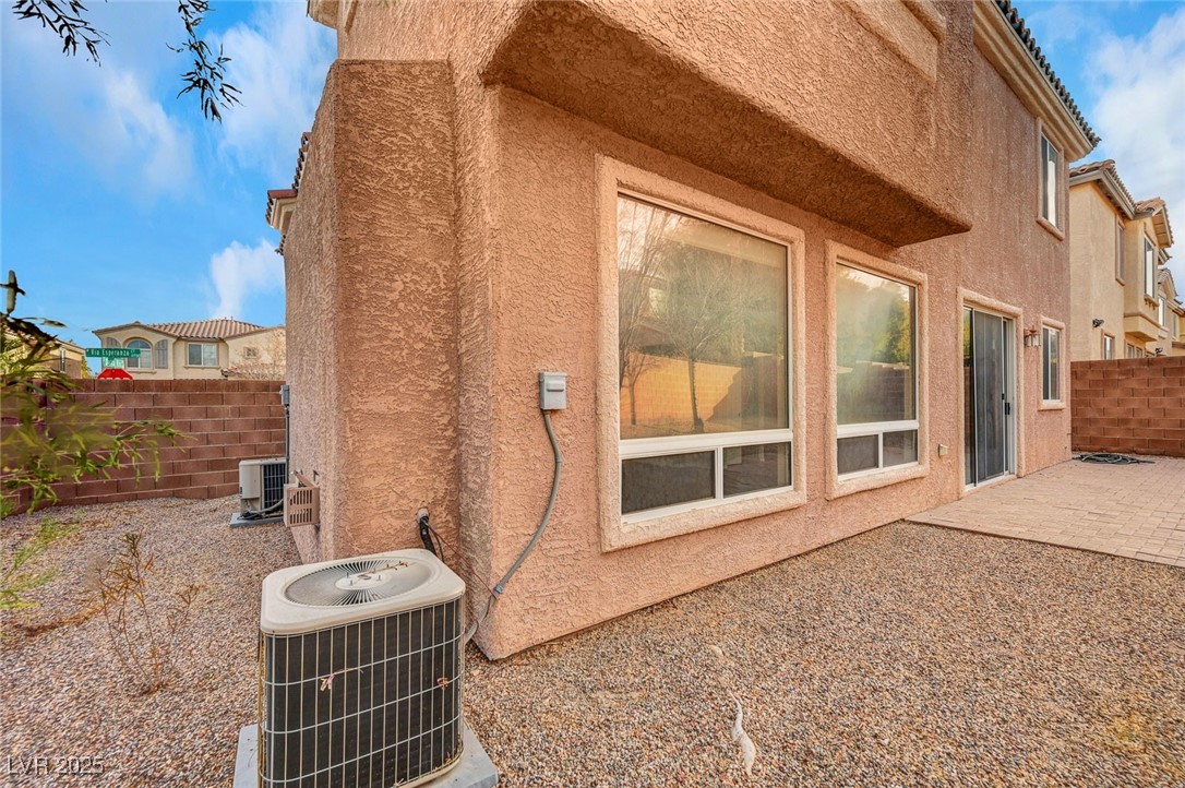 11740 Via Esperanza Avenue Property Photo 45