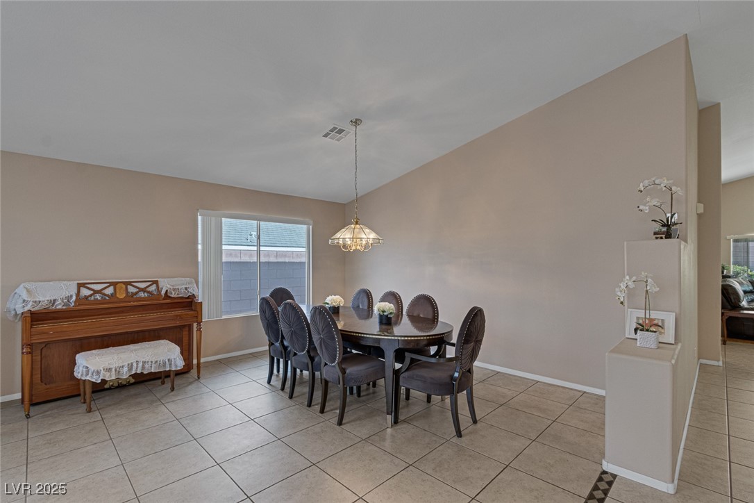 830 Roaring Falls Avenue Property Photo 9