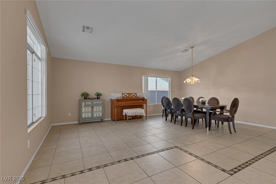830 Roaring Falls Avenue Property Photo 10