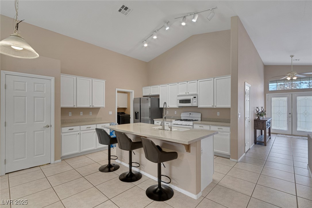 830 Roaring Falls Avenue Property Photo 11