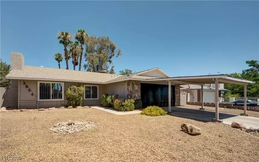 3904 Stormcrest Drive Property Photo 1