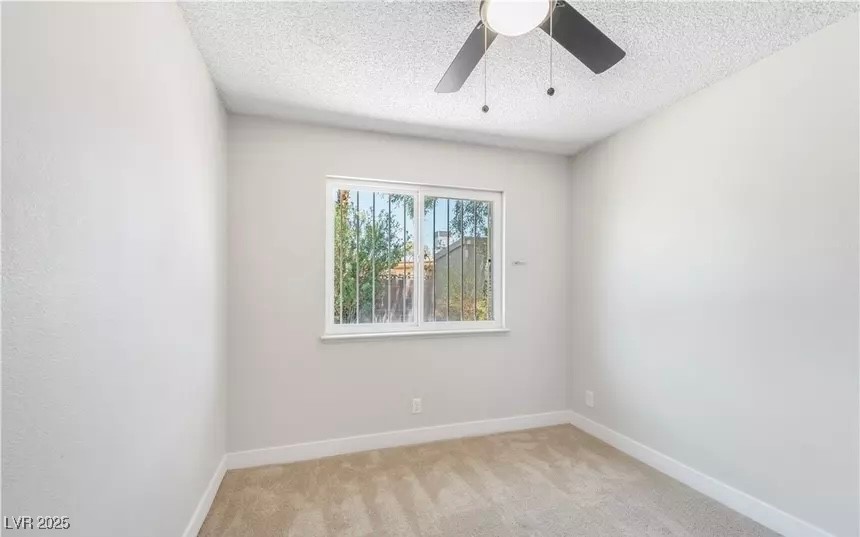 3904 Stormcrest Drive Property Photo 9