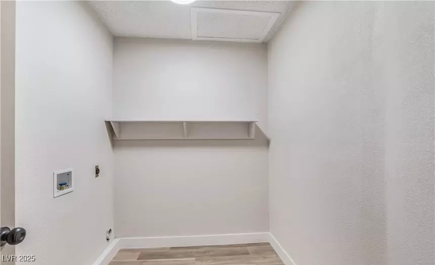 3904 Stormcrest Drive Property Photo 14