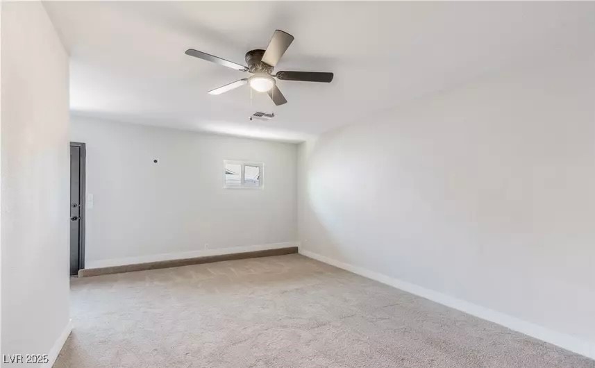 3904 Stormcrest Drive Property Photo 15