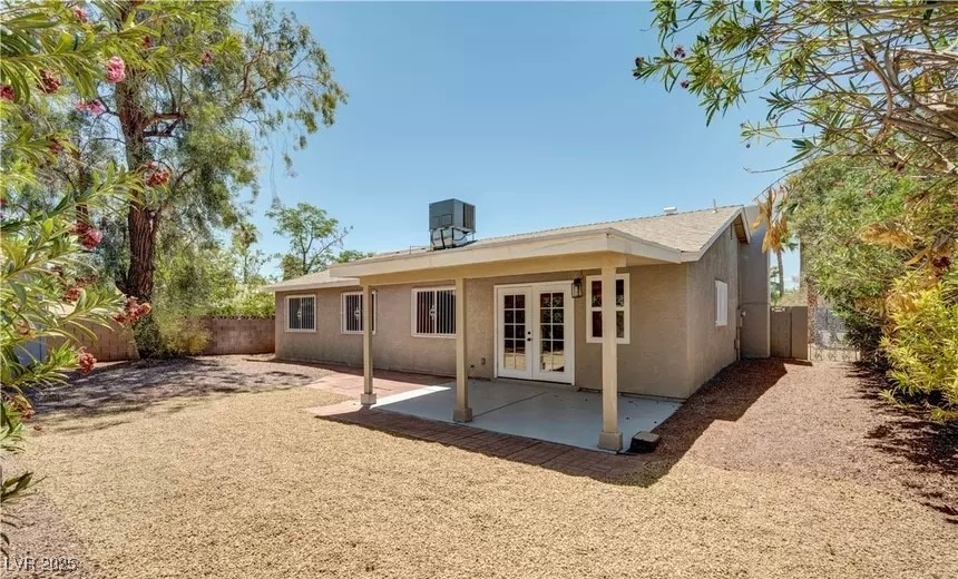 3904 Stormcrest Drive Property Photo 18