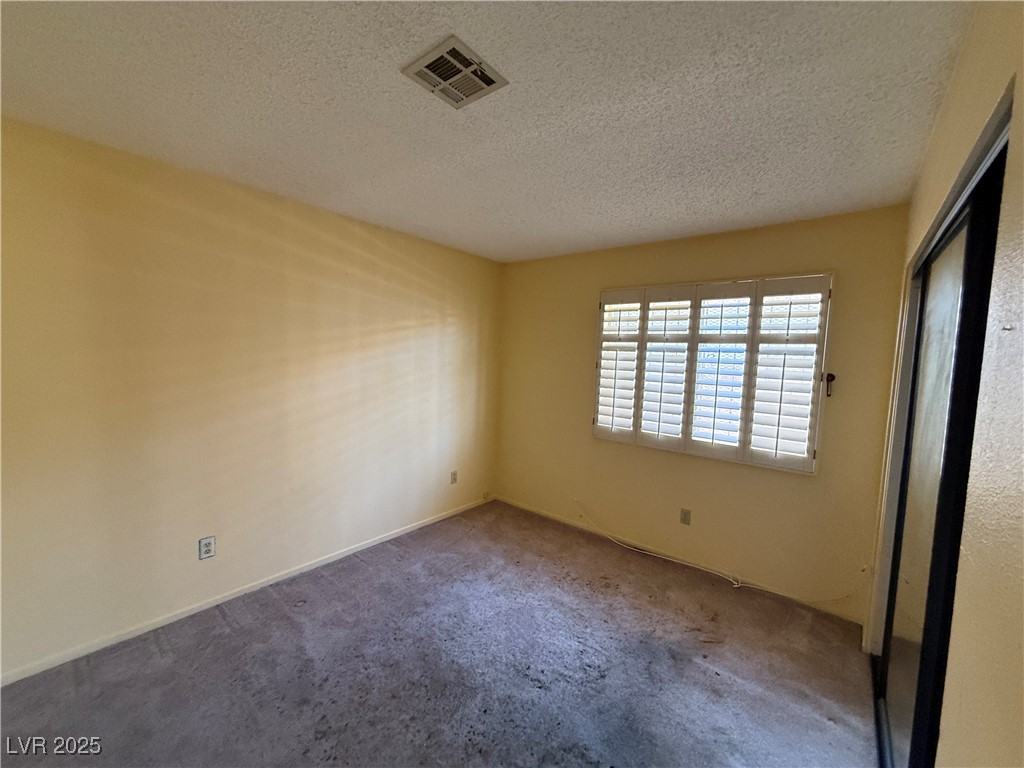 7588 Kalmalii Avenue Property Photo 9