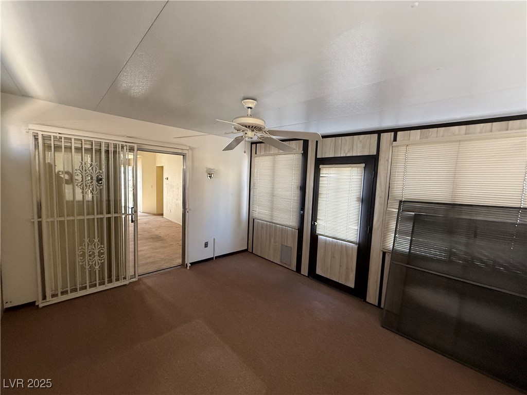 7588 Kalmalii Avenue Property Photo 17