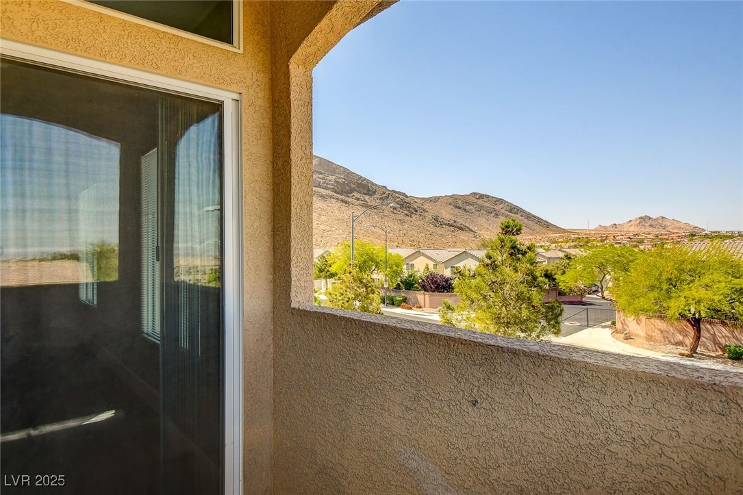 3574 Desert Cliff Street 203 Property Photo 14