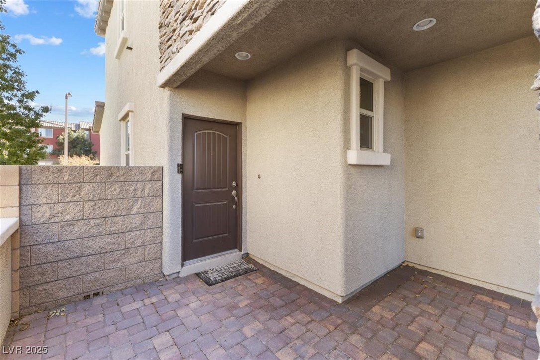9661 Canyon Landing Avenue Property Photo 5
