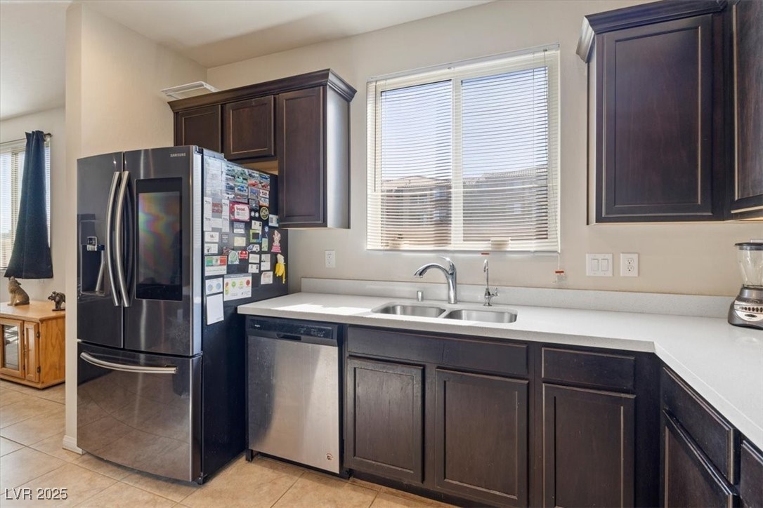 9661 Canyon Landing Avenue Property Photo 13