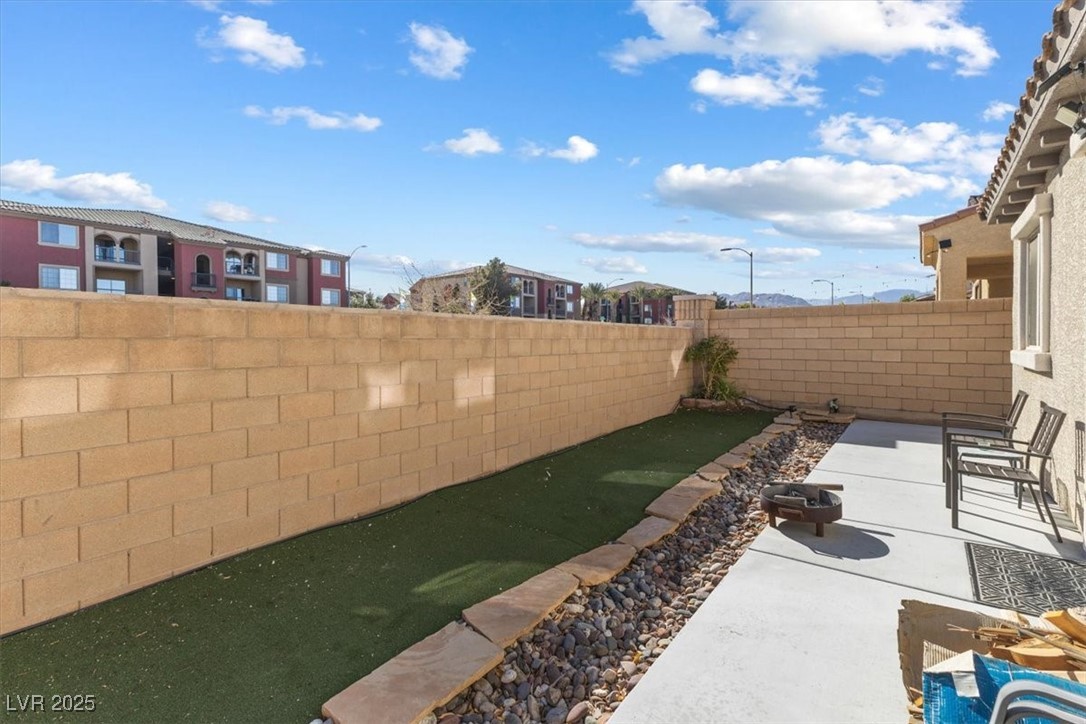 9661 Canyon Landing Avenue Property Photo 27