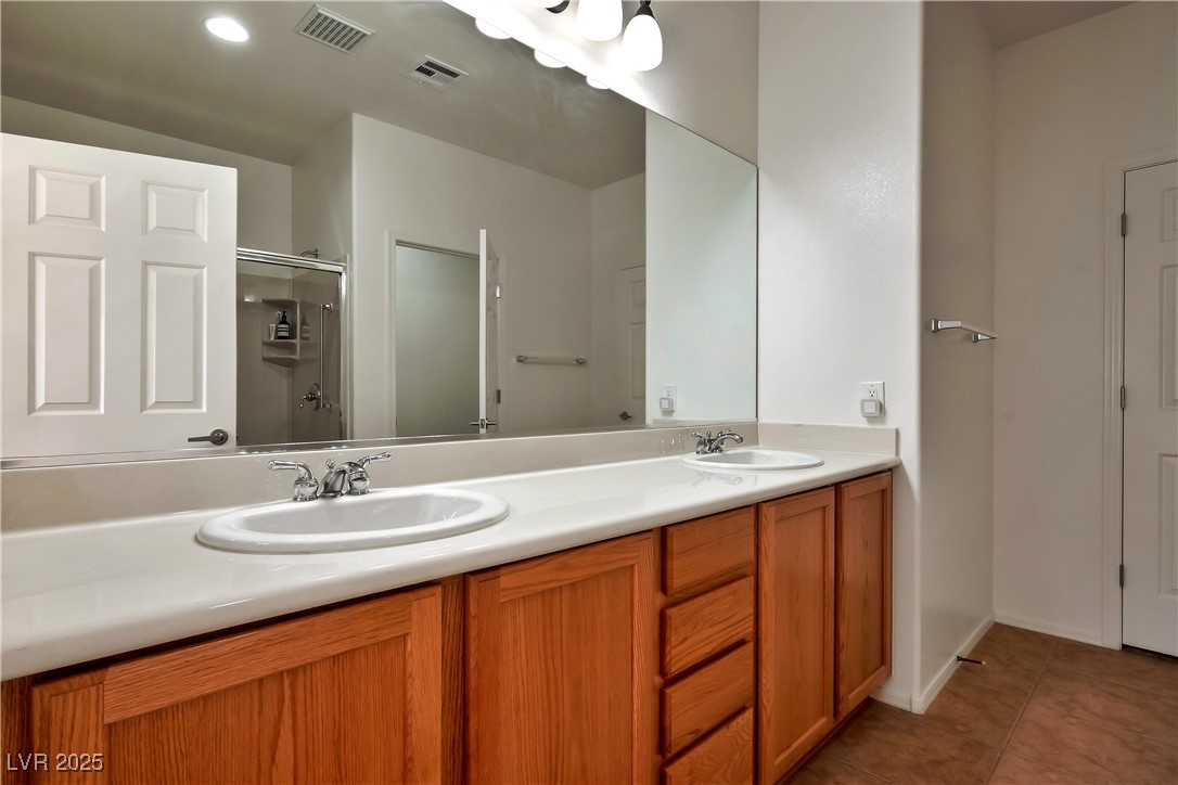 2127 Sawtooth Mountain Drive Property Photo 8