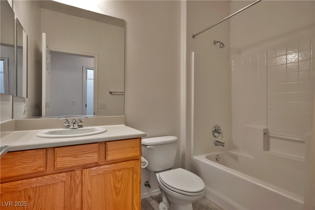 2127 Sawtooth Mountain Drive Property Photo 11