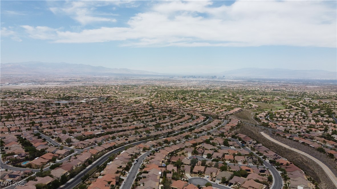 2127 Sawtooth Mountain Drive Property Photo 34