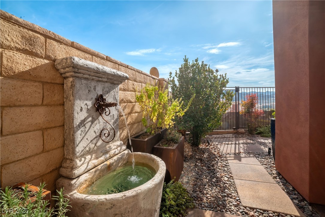 24 Cerchio Alto Property Photo 35
