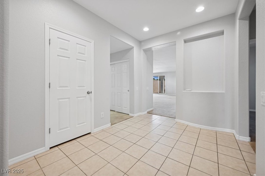 2839 Strathallan Avenue Property Photo 4