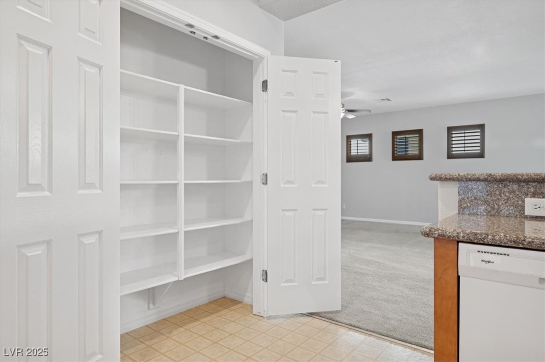 2839 Strathallan Avenue Property Photo 20