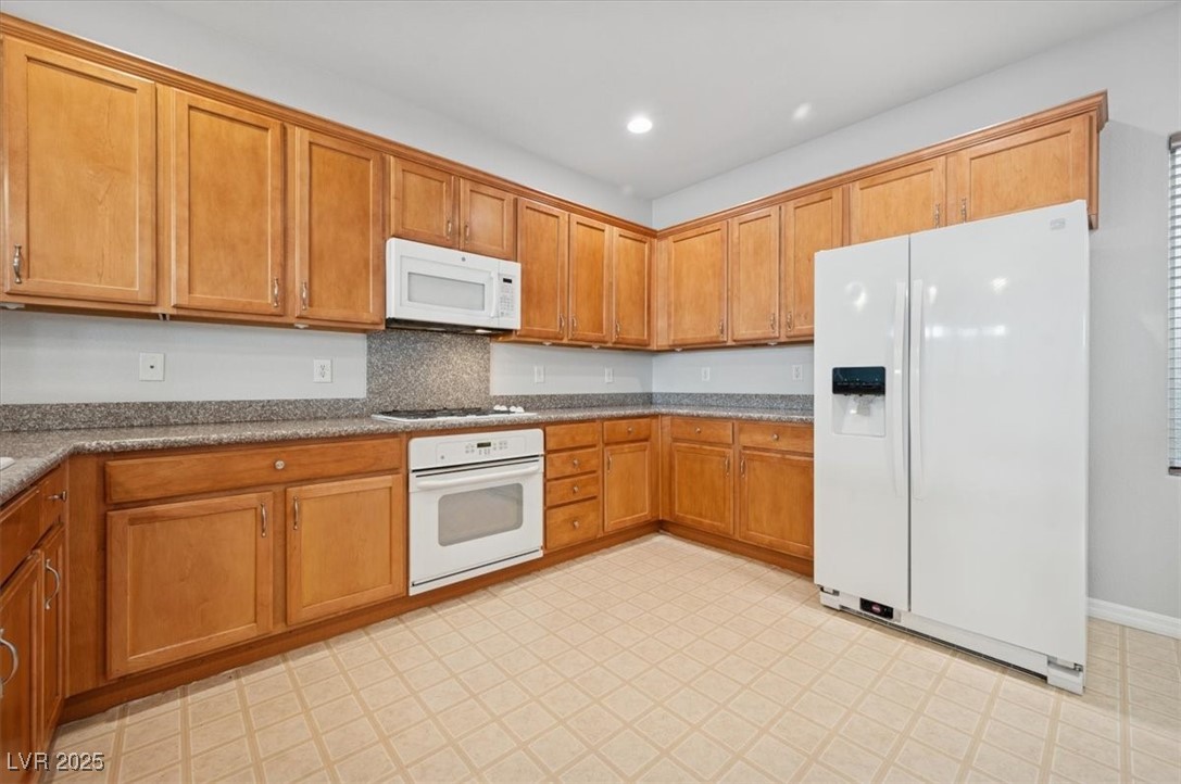 2839 Strathallan Avenue Property Photo 21