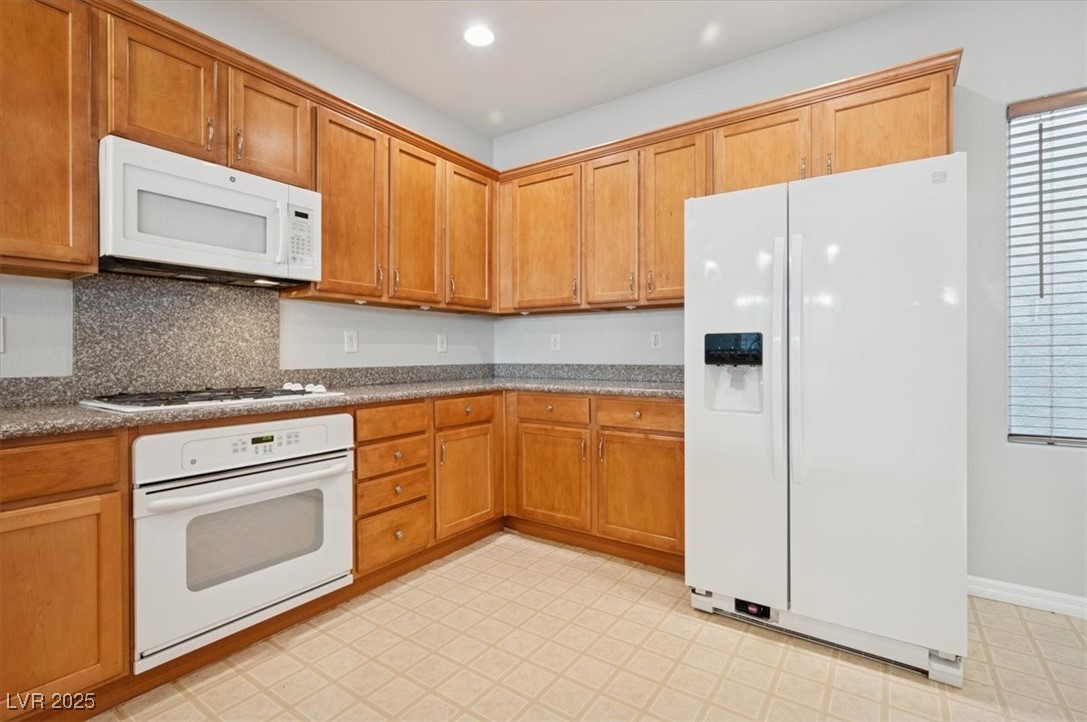 2839 Strathallan Avenue Property Photo 22